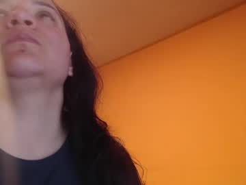 Miaabrownn Chaturbate stream image from May 25, 2025