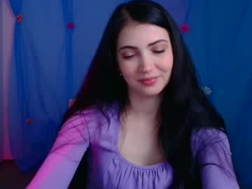 Camilla_More Chaturbate stream image from May 25, 2025