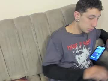 Camilo24041614 Chaturbate stream image from May 25, 2025