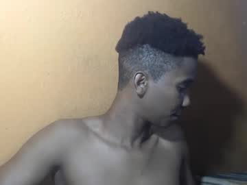 Dkeni Chaturbate stream image from May 25, 2025