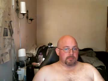 Slavejim518 Chaturbate stream image from May 25, 2025