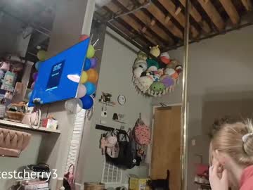 Sweetestcherry3 Chaturbate stream image from May 25, 2025