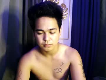 Huge_Oswynx Chaturbate stream image from May 25, 2025