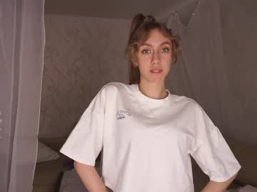 Phyllisaston Chaturbate stream image from May 25, 2025