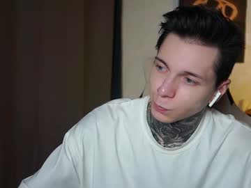 Chillguy2k Chaturbate stream image from May 25, 2025