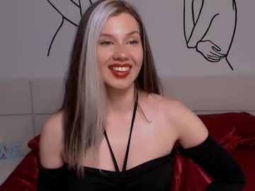 Foxydevilish Chaturbate stream image from May 25, 2025