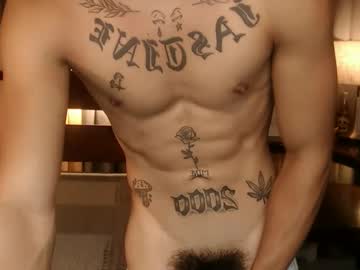 Justine_Hunk Chaturbate stream image from May 25, 2025