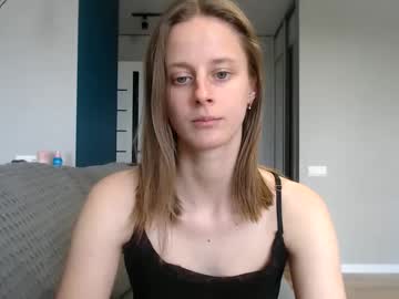 Favoriteyour Chaturbate stream image from May 25, 2025