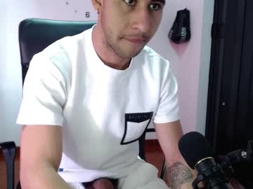 Alejandrojf_00 Chaturbate stream image from May 25, 2025