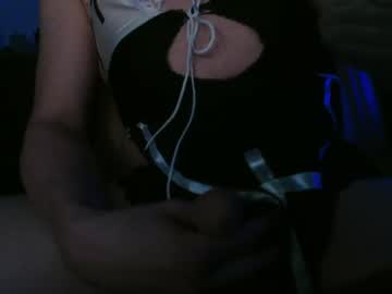 Carlsgood Chaturbate stream image from May 25, 2025