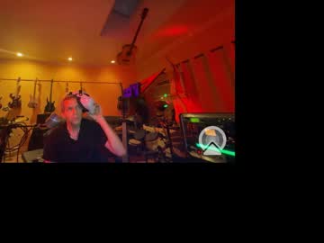 Your_King_Of_Hearts Chaturbate stream image from May 25, 2025
