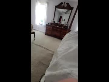 Joe2027 Chaturbate stream image from May 25, 2025