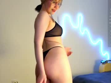 Toshimori Chaturbate stream image from May 25, 2025
