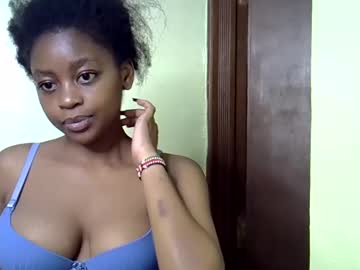 Short_Sluttie Chaturbate stream image from May 25, 2025