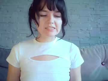 Queenofmodels Chaturbate stream image from May 25, 2025