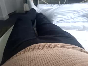 Thicksingarters Chaturbate stream image from May 25, 2025