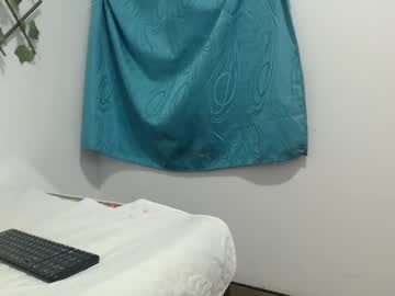 Valloletfox095 Chaturbate stream image from May 25, 2025