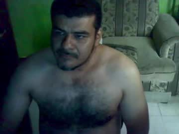 Rudykruzpe Chaturbate stream image from May 25, 2025