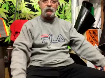 Grn_Stud Chaturbate stream image from May 25, 2025