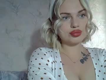 Helga_Now Chaturbate stream image from May 25, 2025