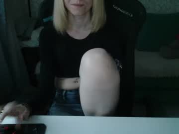 Pink_Martinis Chaturbate stream image from May 25, 2025