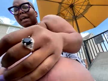 Thekinkycoach Chaturbate stream image from May 25, 2025