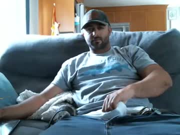 Bigcumcanada Chaturbate stream image from May 25, 2025