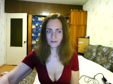 Juliaa_Foxi Chaturbate stream image from May 25, 2025