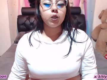 Kitty_Eyes Chaturbate stream image from May 25, 2025