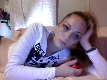 Littlelonelykitten Chaturbate stream image from May 25, 2025