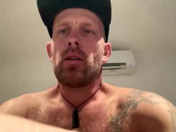 Wetjohny Chaturbate stream image from May 25, 2025