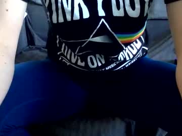 Kittysub6969 Chaturbate stream image from May 25, 2025