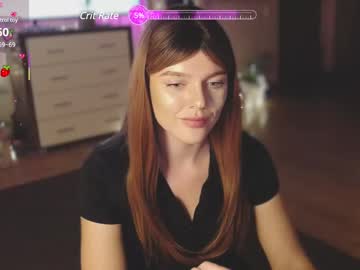 Redaplle2 Chaturbate stream image from May 25, 2025