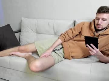 Zepanl Chaturbate stream image from May 25, 2025