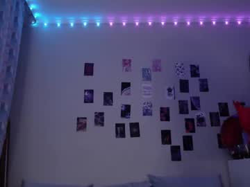 Alice_Perrez Chaturbate stream image from May 25, 2025