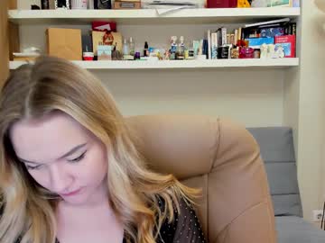Kara_Smith_ Chaturbate stream image from May 25, 2025