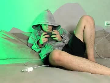 Vazga Chaturbate stream image from May 26, 2025