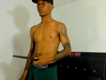 Kevinhoo_ Chaturbate stream image from May 26, 2025