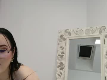 Maddiebell Chaturbate stream image from May 26, 2025