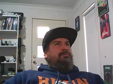 Theozbeardguy Chaturbate stream image from May 26, 2025