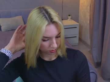 Marryjonas Chaturbate stream image from May 26, 2025