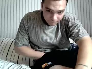 Glencox Chaturbate stream image from May 26, 2025