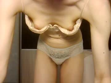 Roxxywharton Chaturbate stream image from May 26, 2025