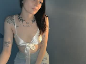 Abigailloves Chaturbate stream image from May 26, 2025