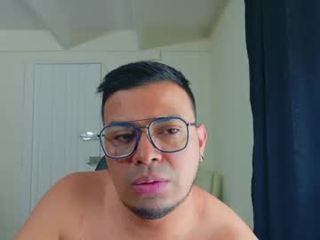 Maximo_225 Chaturbate stream image from May 26, 2025