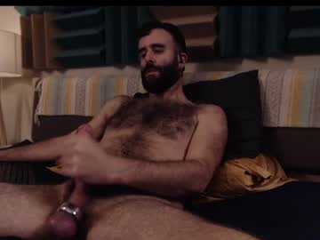 Wolftron00 Chaturbate stream image from May 26, 2025