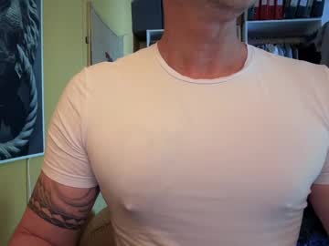 Hankmoody6 Chaturbate stream image from May 26, 2025