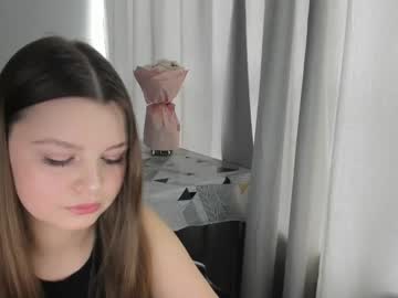 Annaneon Chaturbate stream image from May 26, 2025