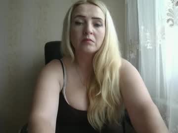 Karisha_Hot Chaturbate stream image from May 26, 2025