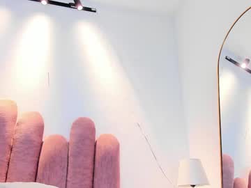 Hannagray22 Chaturbate stream image from May 26, 2025